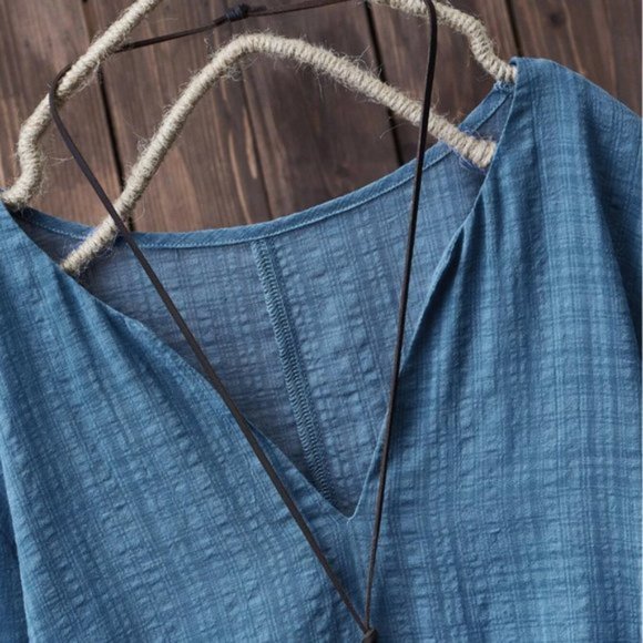 Peplum Hem Textured Blouse - Picture 3 of 5